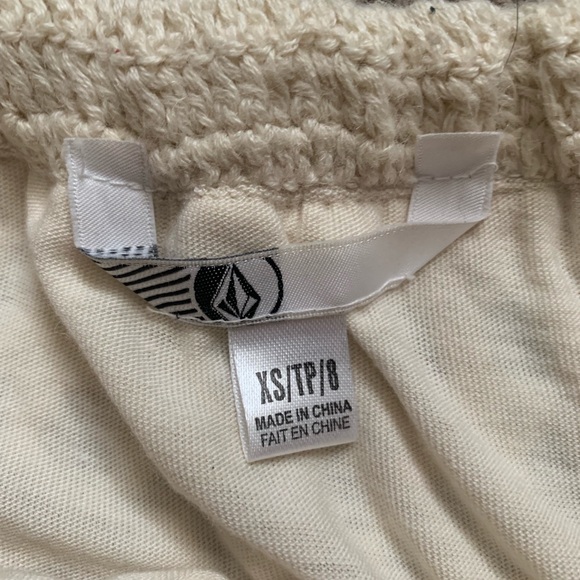 Beachy Volcom Knit Skirt - Picture 3 of 3